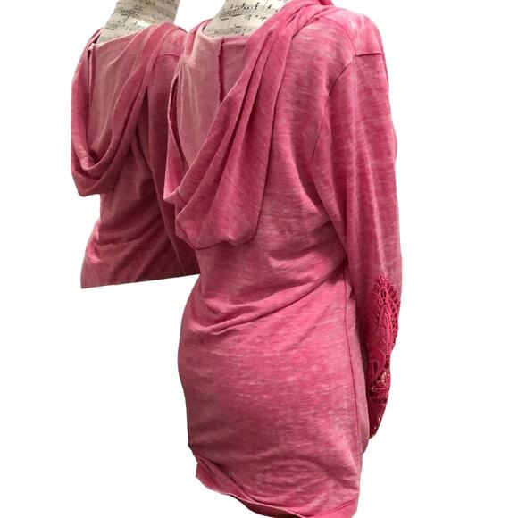 Decree Pink lightweight Hoodie Embellished T-Shirt size Small - Picture 4 of 5